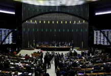 Congresso vota nesta semana fim da escala 6×1 e “taxa das blusinhas”