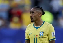 Raphinha é cortado da Seleção Brasileira após lesão na coxa Raphinha é cortado da Seleção Brasileira após lesão na coxa