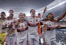 Flamengo goleia Vasco e abre vantagem sobre Palmeiras no Brasileirão Flamengo goleia Vasco e abre vantagem sobre Palmeiras no Brasileirão